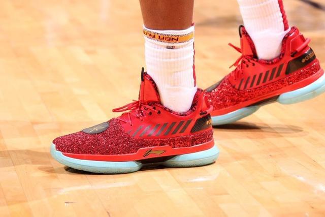 申京23分火箭力克独行侠 鹈鹕负热火遭11连败